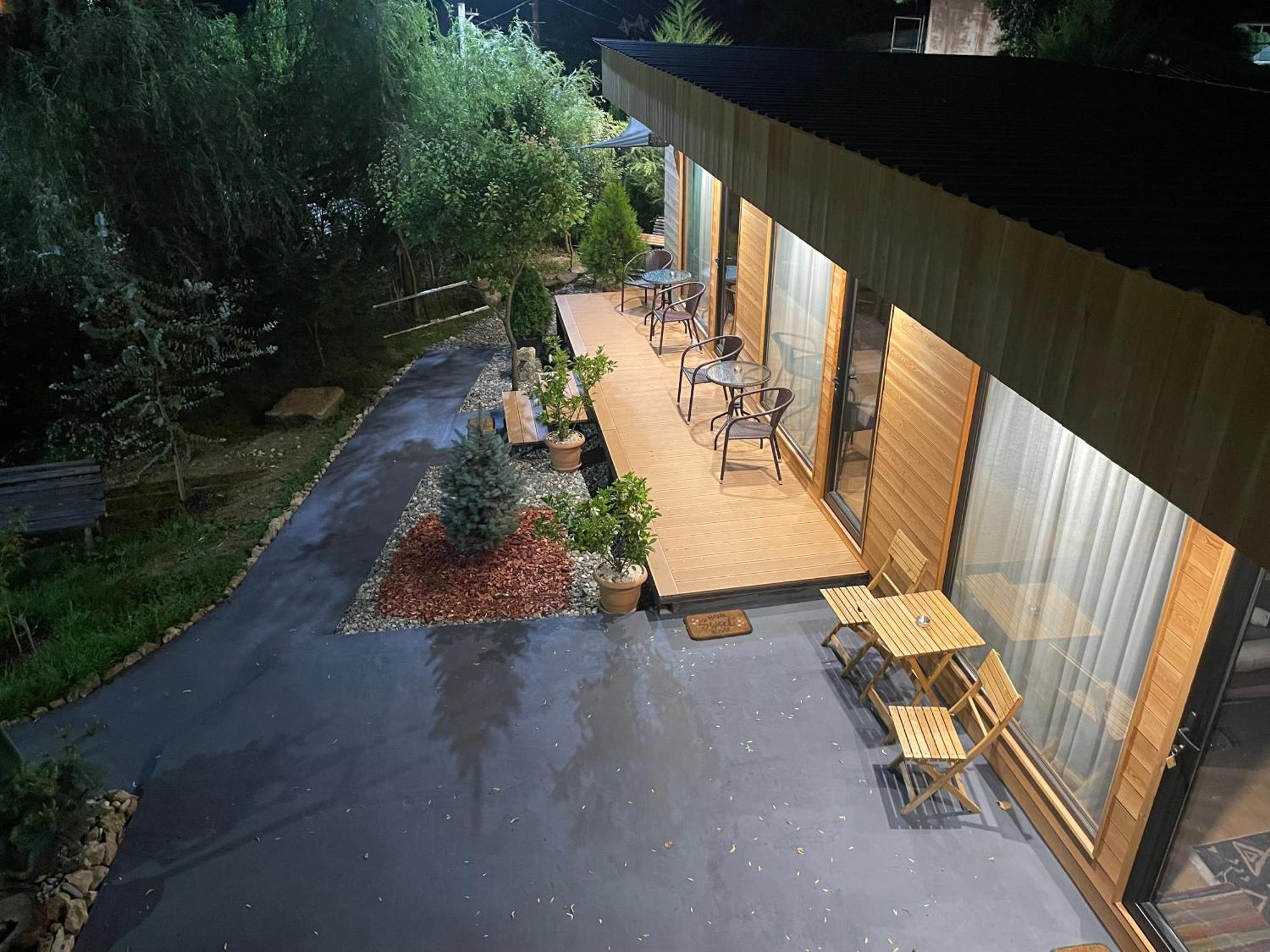 Garden Rooms In Kutaisi Zewnętrze zdjęcie
